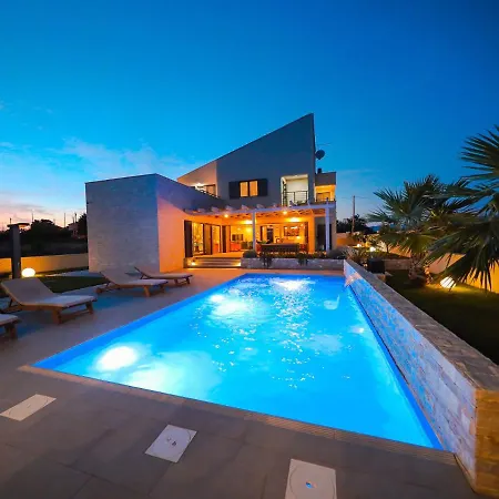 Splendid In Poljica Brig With Private Pool *