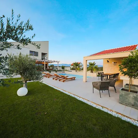 Splendid In Poljica Brig With Private Pool Dracevac Ninski